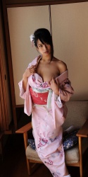 Hana Haruna Kimono